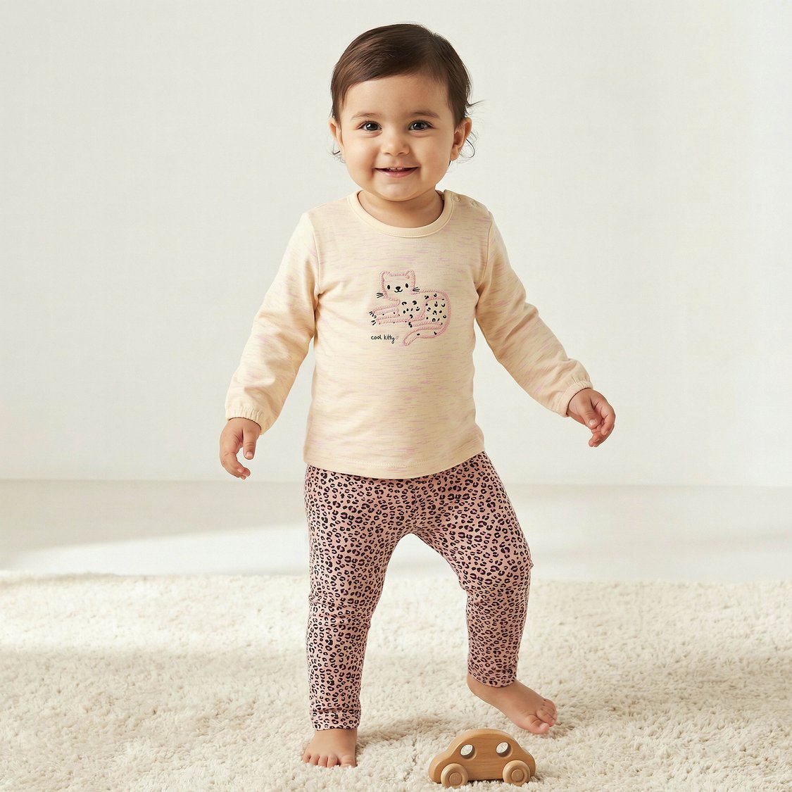 Juniors Printed T-shirt with Pyjamas Set