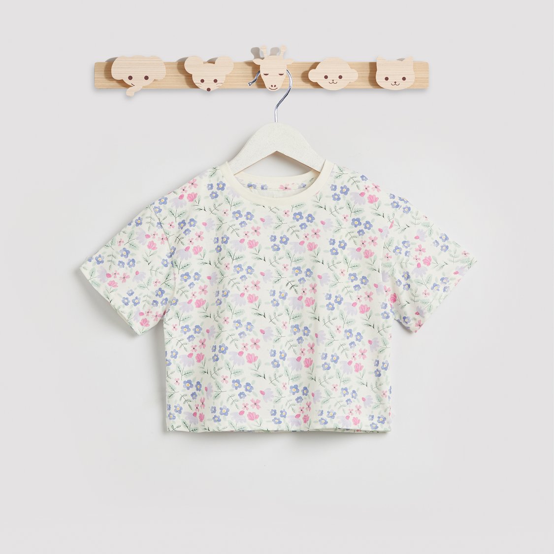 Juniors Floral Print T-shirt with Short Sleeves