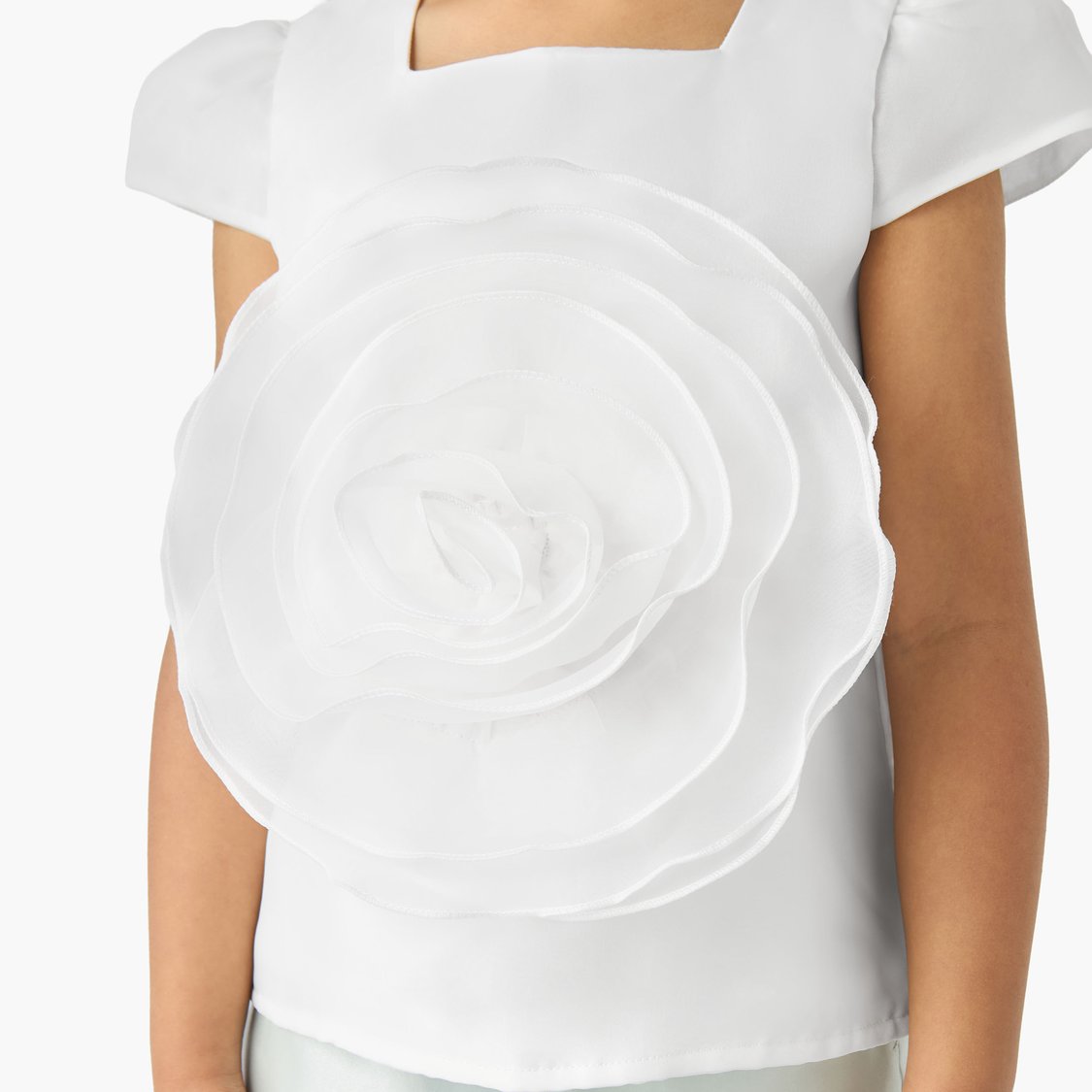 Juniors Floral Applique Top