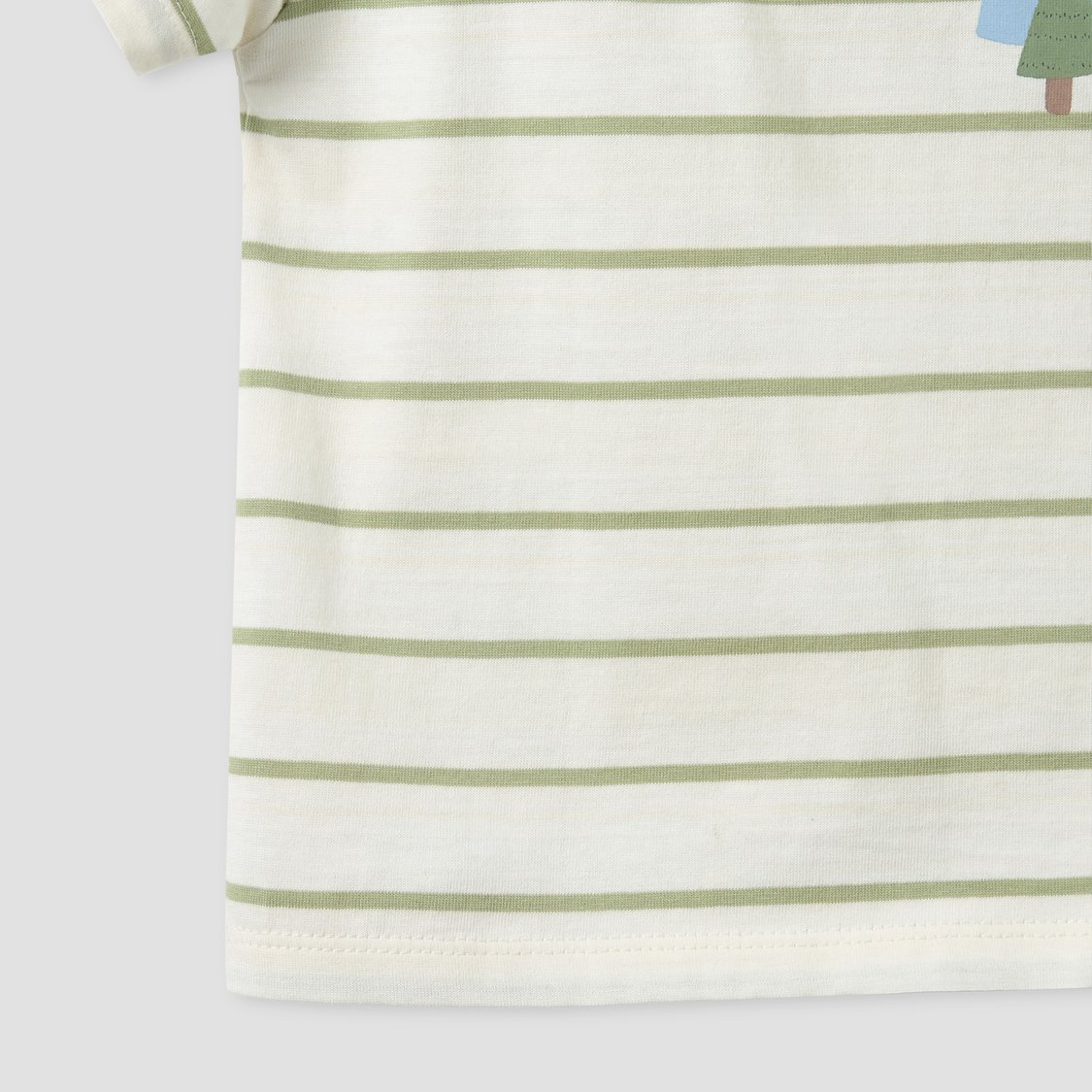 Juniors Striped T-shirt