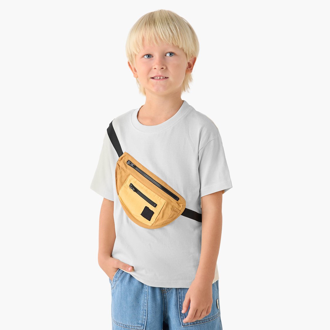 Juniors Solid T-shirt with Bag