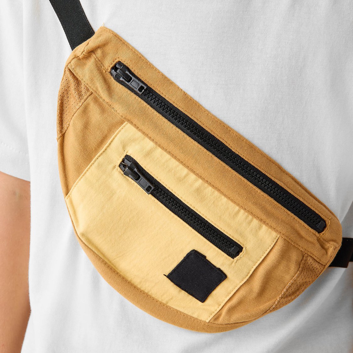Juniors Solid T-shirt with Bag