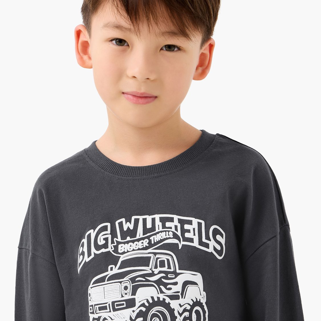 Juniors Graphic Print Sweatshirt with Long Sleeves
