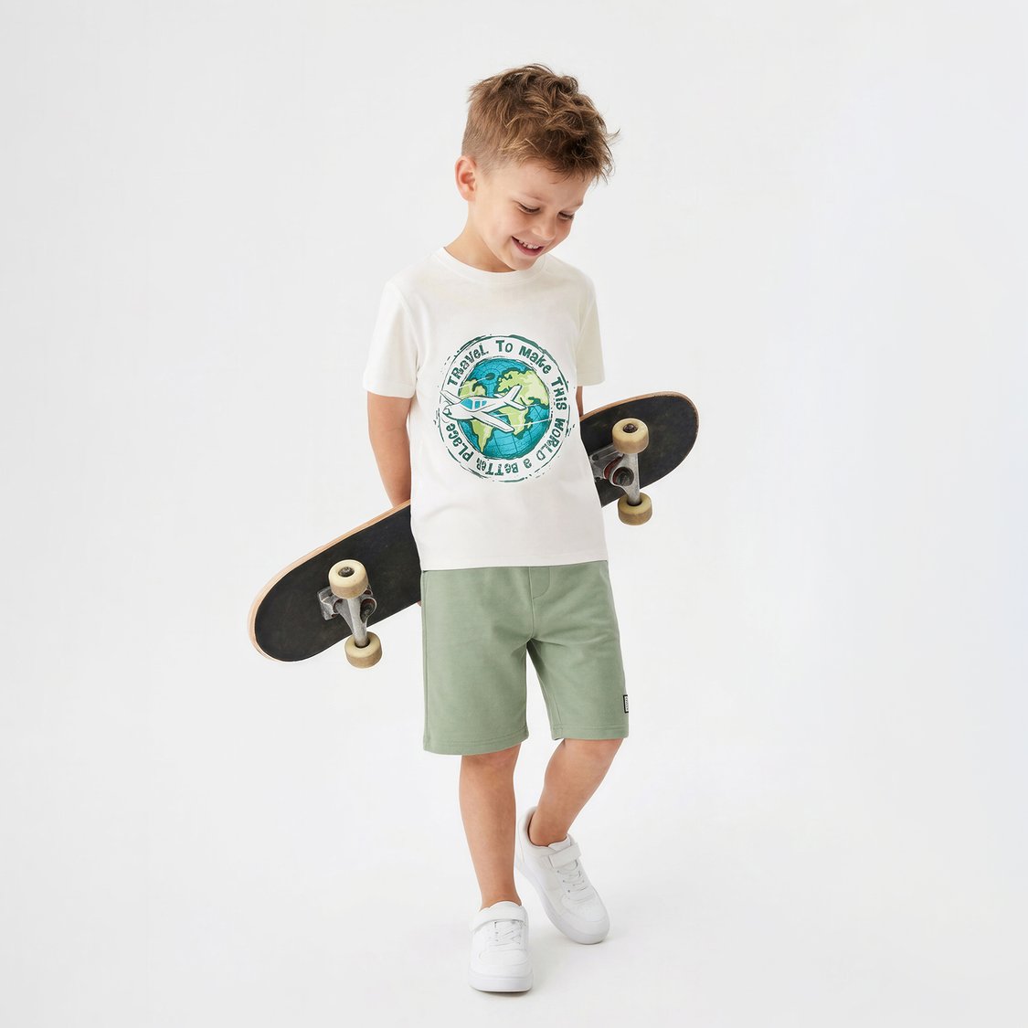 Juniors Graphic Print T-shirt
