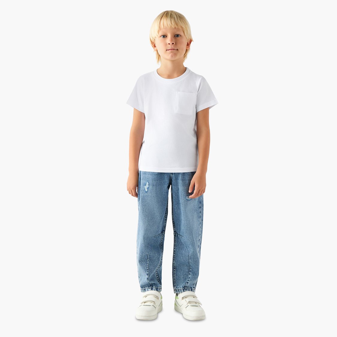 Distressed Relaxed Fit Jeans