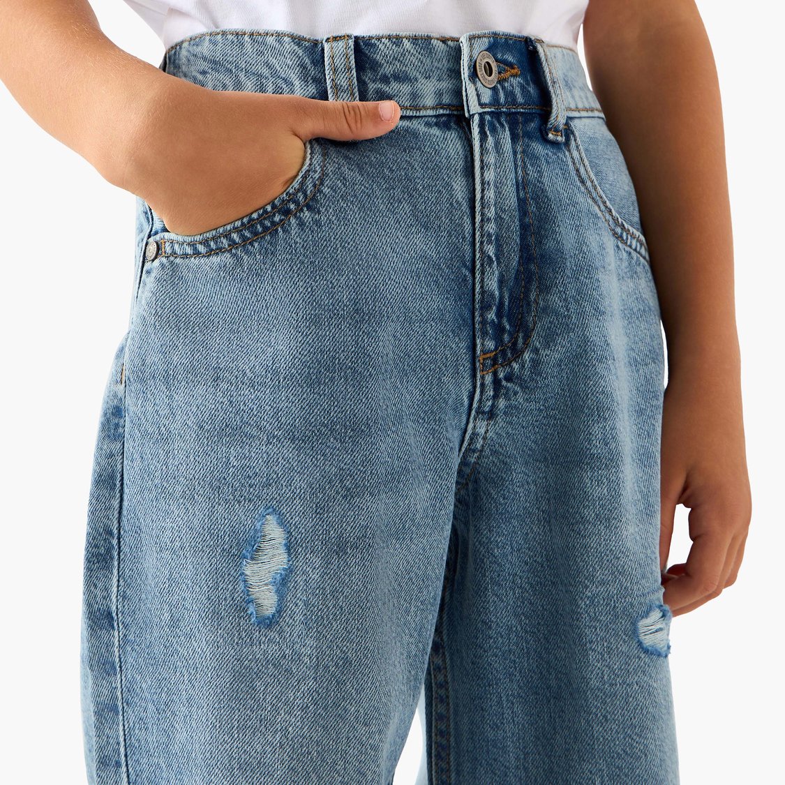 Distressed Relaxed Fit Jeans