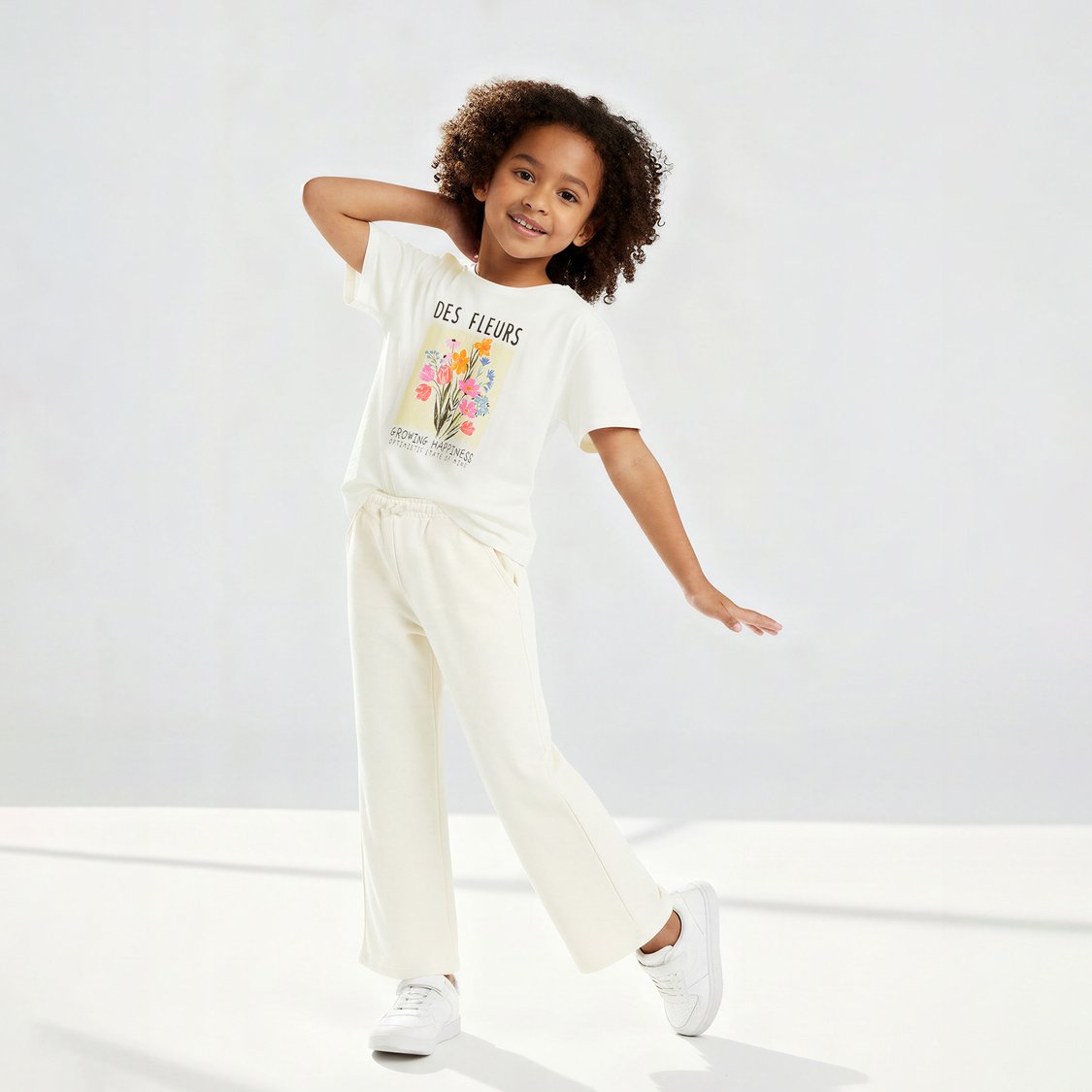 Juniors Graphic Print T-shirt