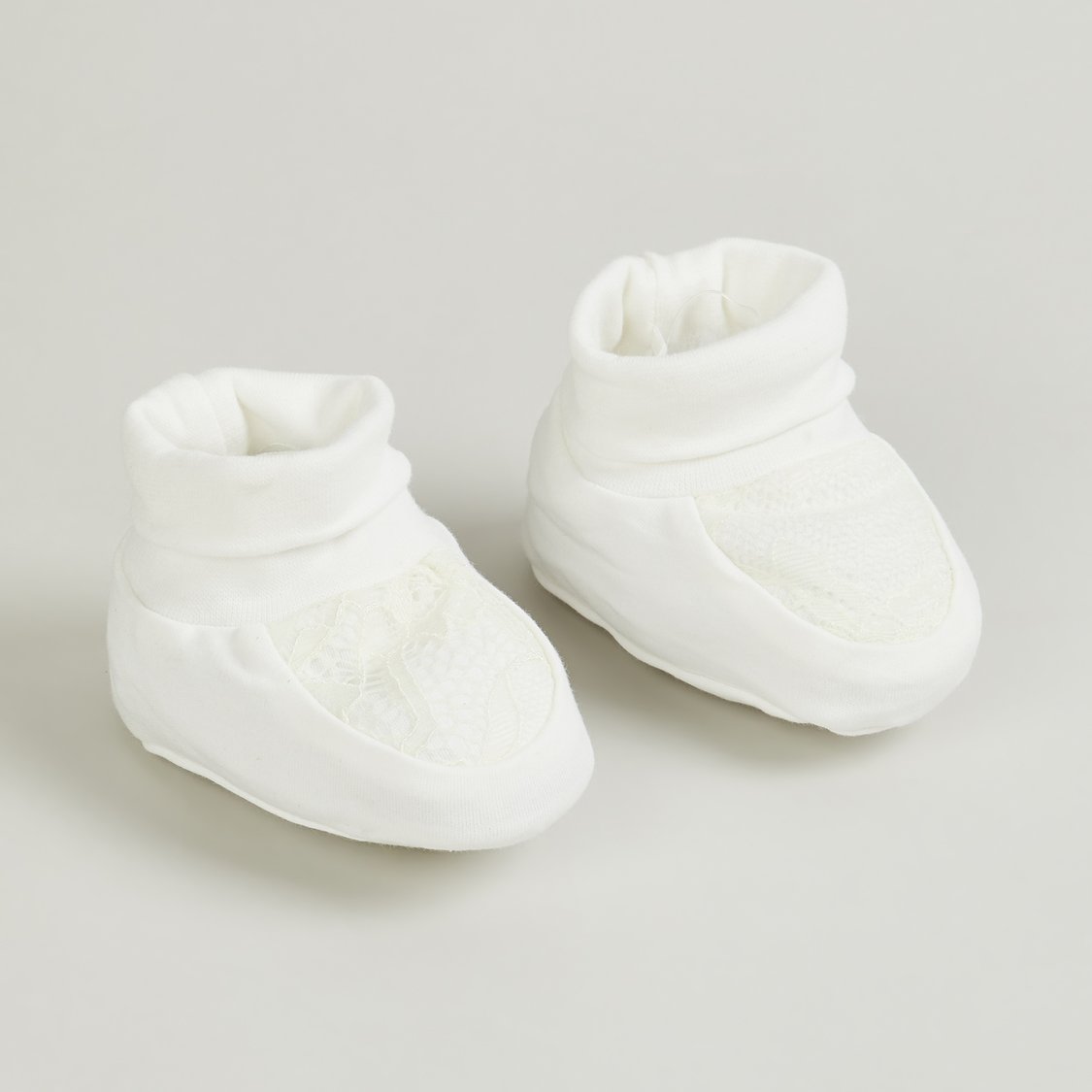Giggles Lace Booties
