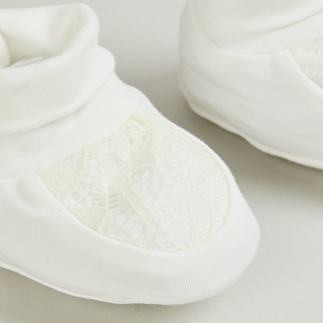 Giggles Lace Booties