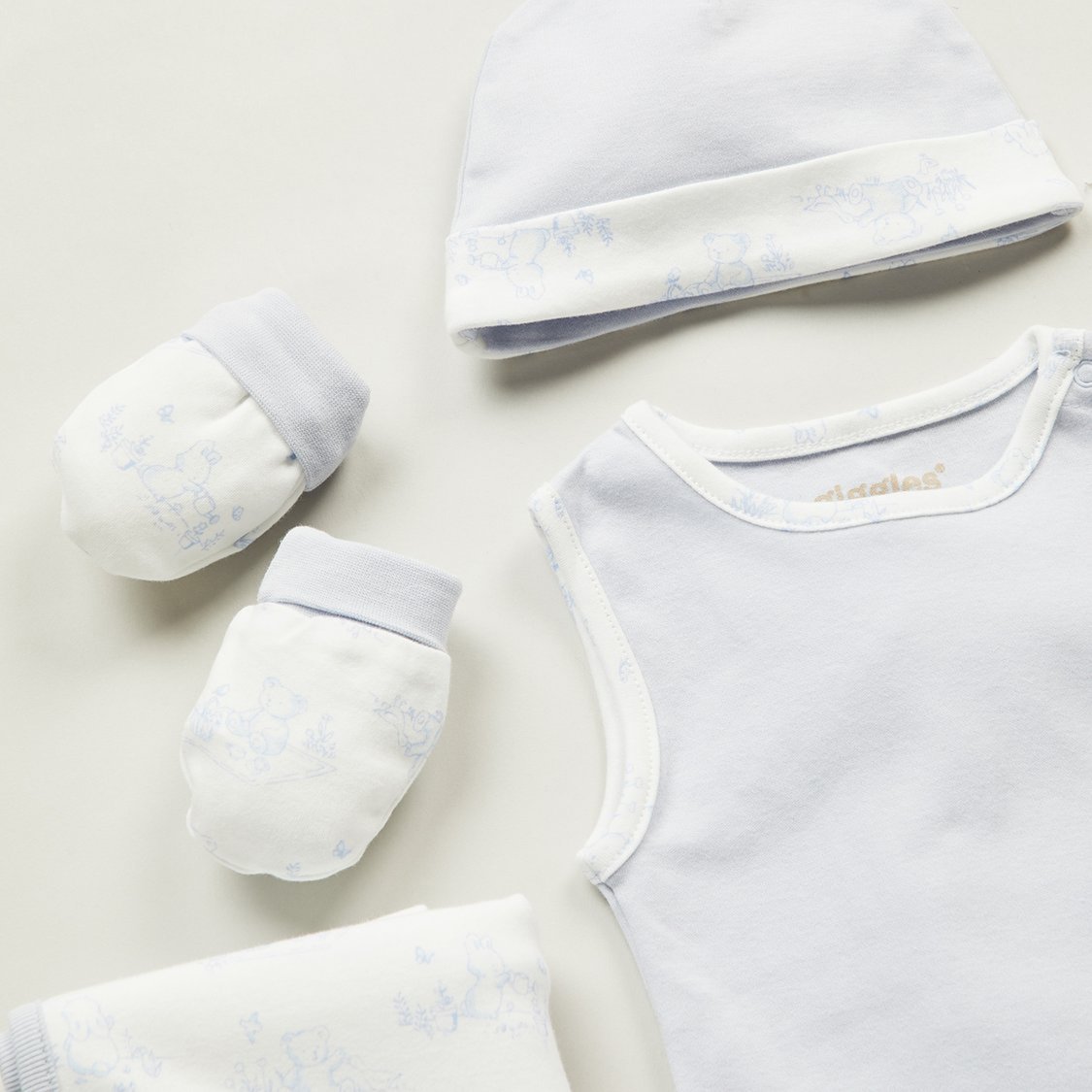 Giggles Printed Clothing Gift Set - Pack of 6