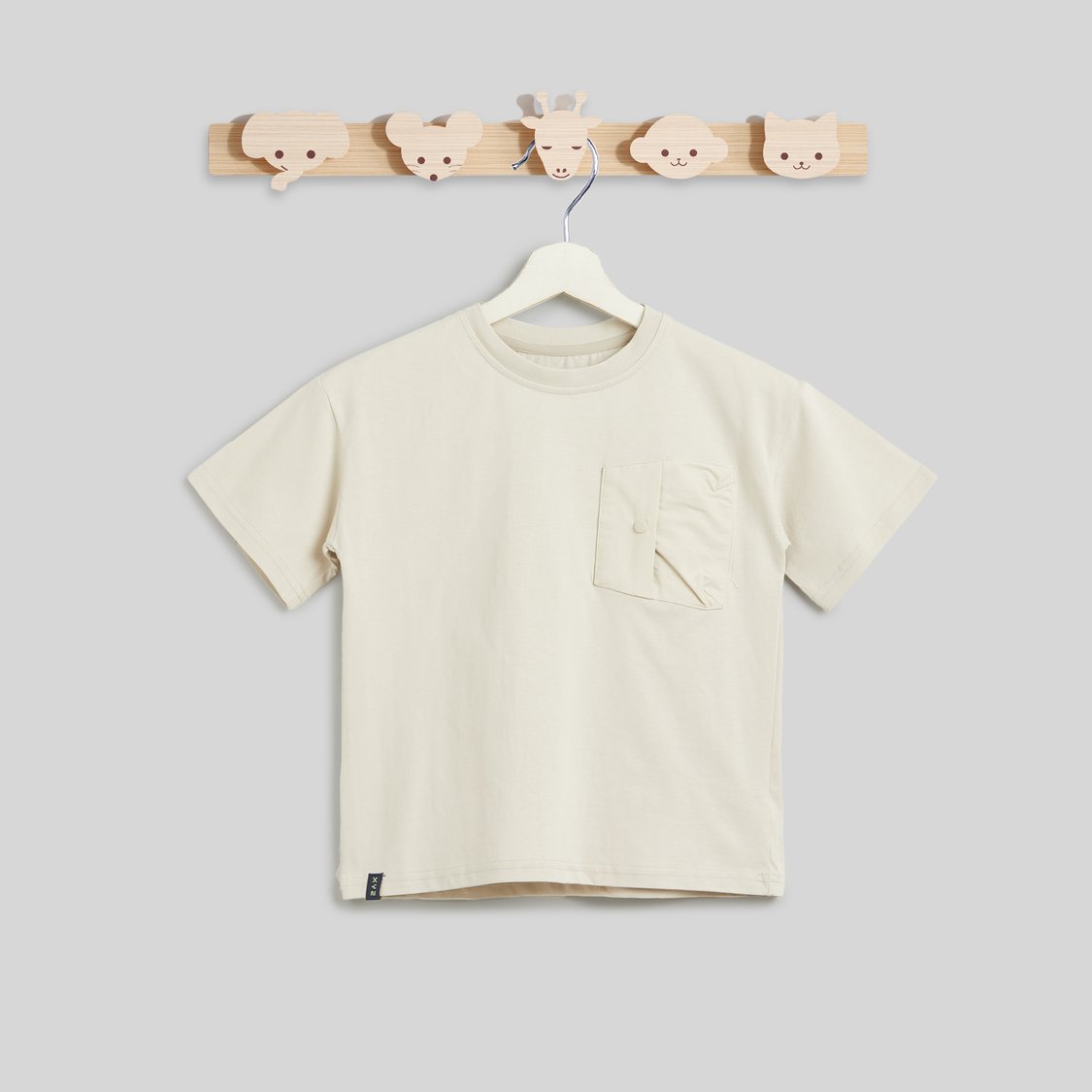Junior Sports Solid T-shirt with Pocket