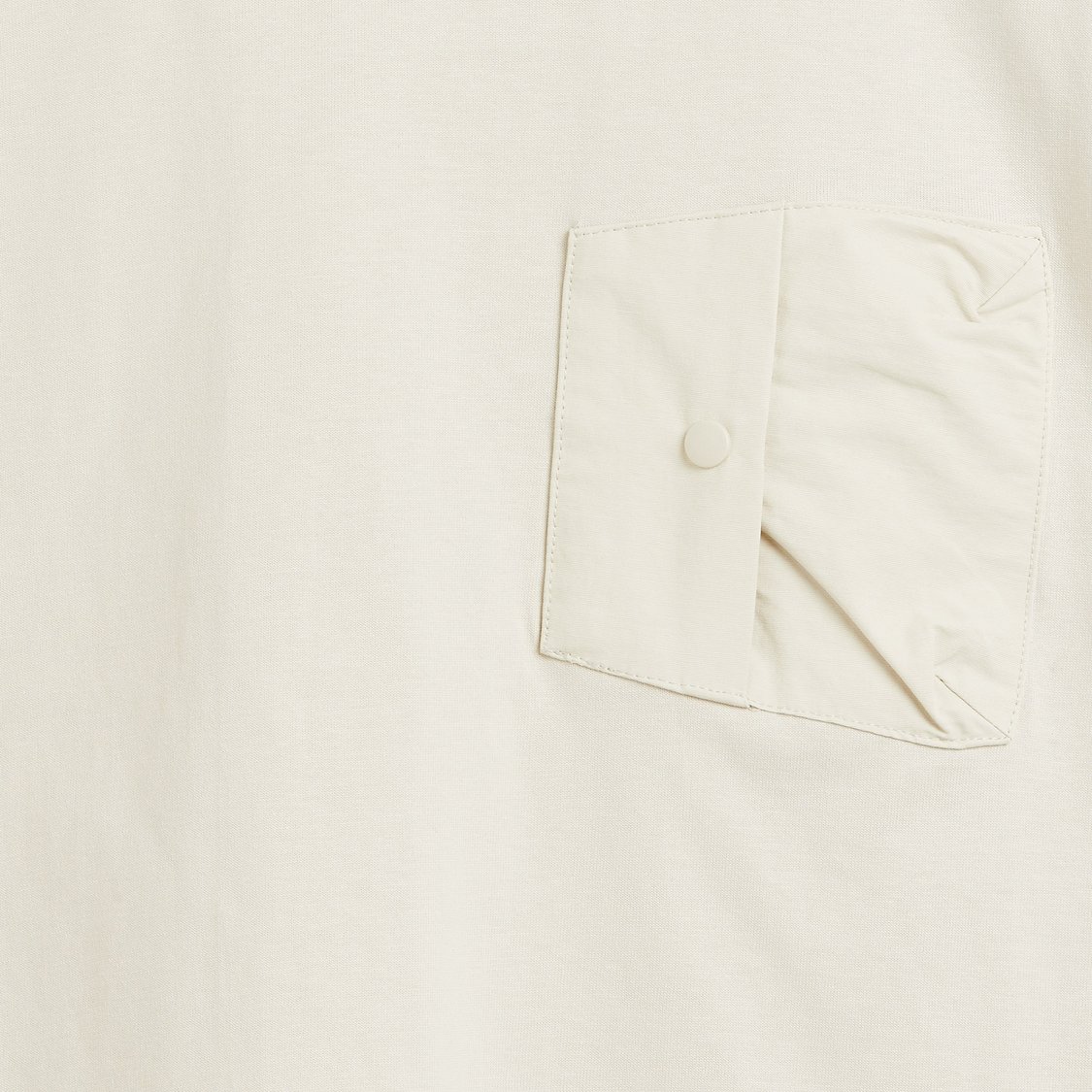 Junior Sports Solid T-shirt with Pocket
