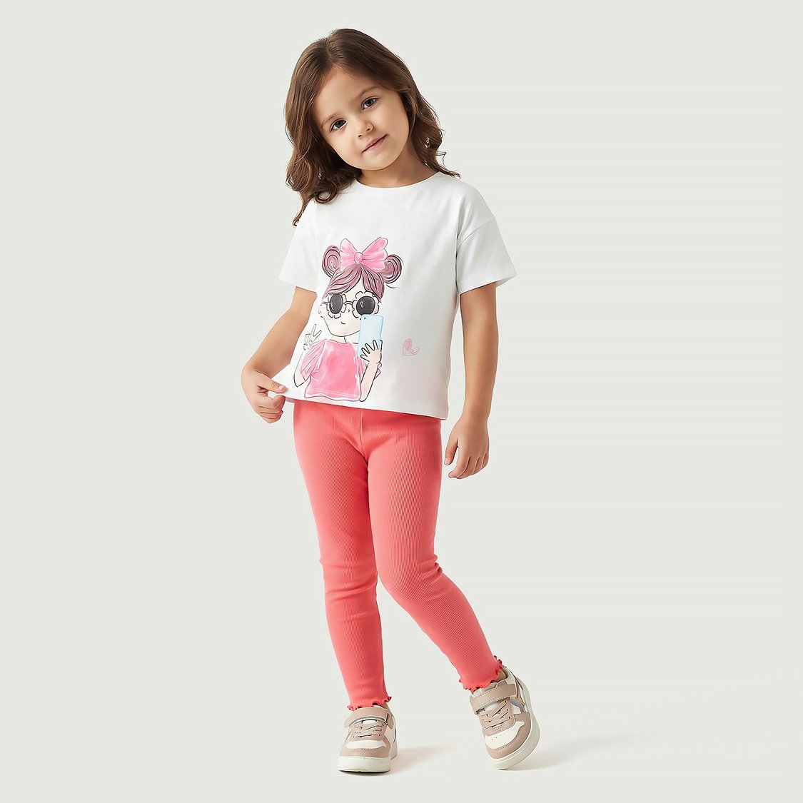 Juniors Graphic Print T-shirt