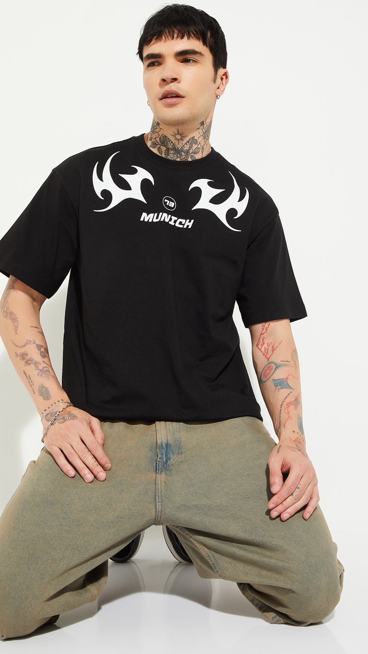 On ULTRA-T サイズM black Buy URB_N Men Printed Oversized T-shirt Online at just Rs. 499.0