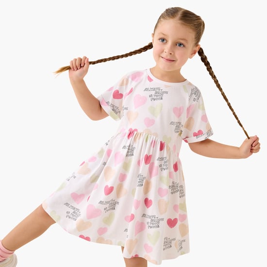 Juniors All-Over Heart Print Dress with Extended Sleeves