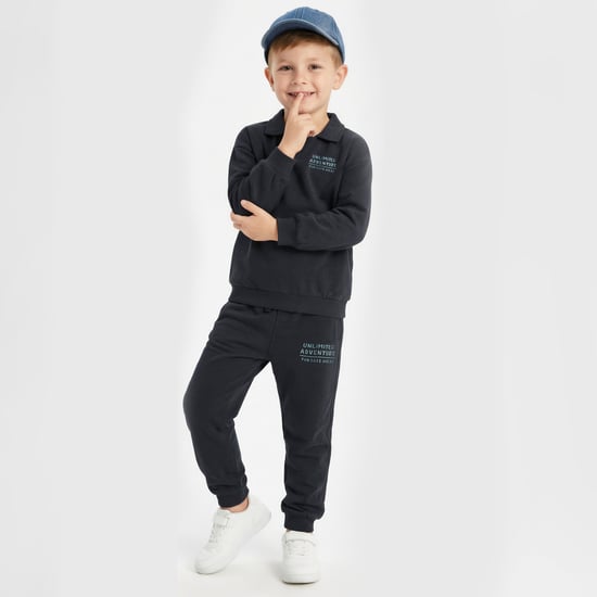Juniors Printed T-shirt and Joggers Set