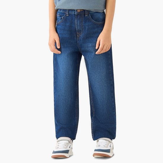 Juniors Washed Straight Fit Jeans