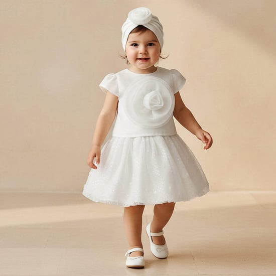 Juniors Applique Detail Top and Skirt with Turban Beanie