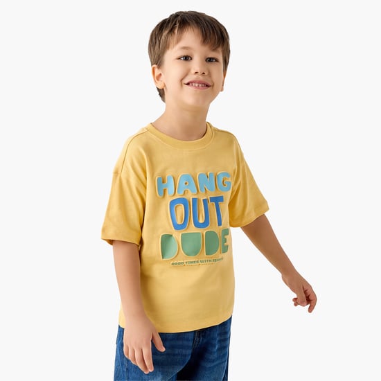 Juniors Embossed T-shirt