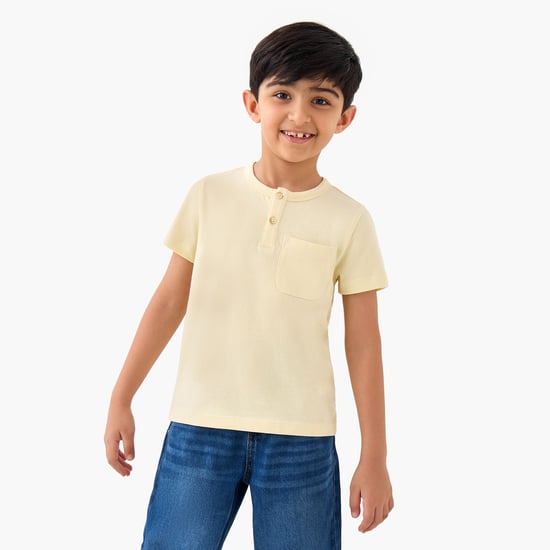 Juniors Solid Henley Neck T-shirt