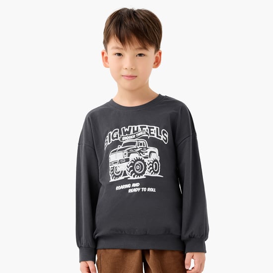 Juniors Graphic Print Sweatshirt with Long Sleeves