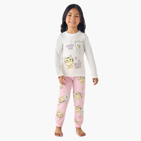 Juniors Graphic Print T-shirt And Joggers Set
