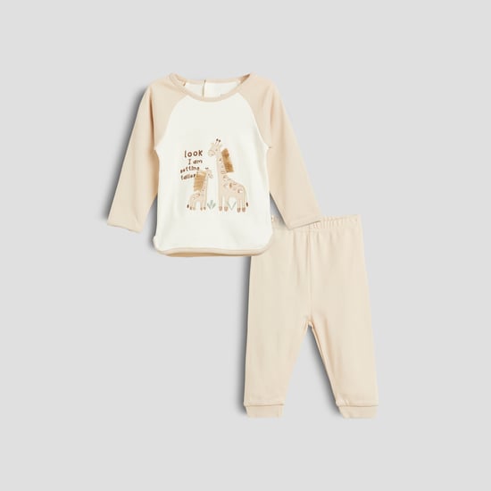 Juniors Embroidered T-shirt and Pyjamas Set