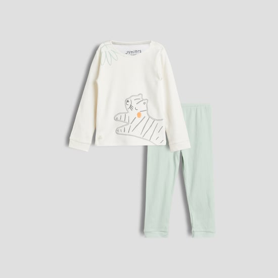 Juniors Tiger Applique T-shirt and Pyjama Set