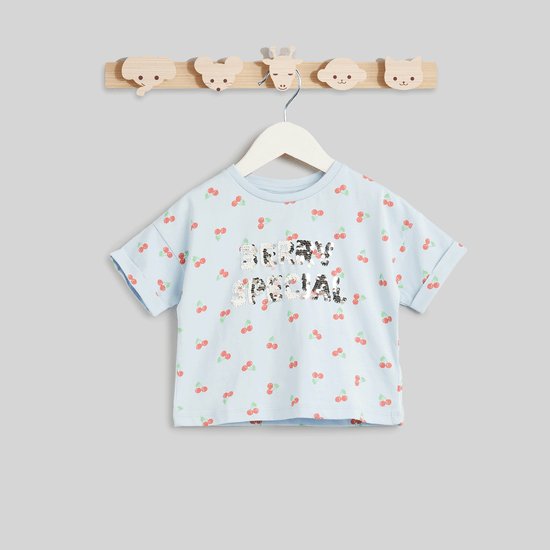 Juniors Cherry Print T-shirt