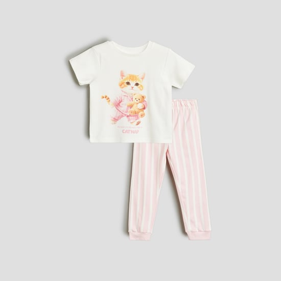 Juniors Printed T-shirt and Joggers Set