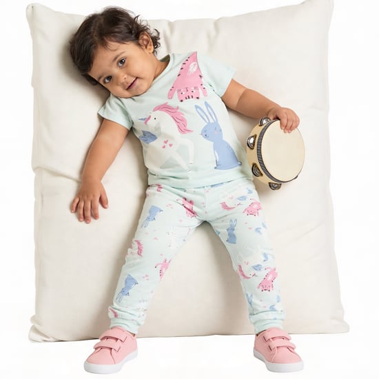 Juniors Printed T-shirt and Pyjama Set