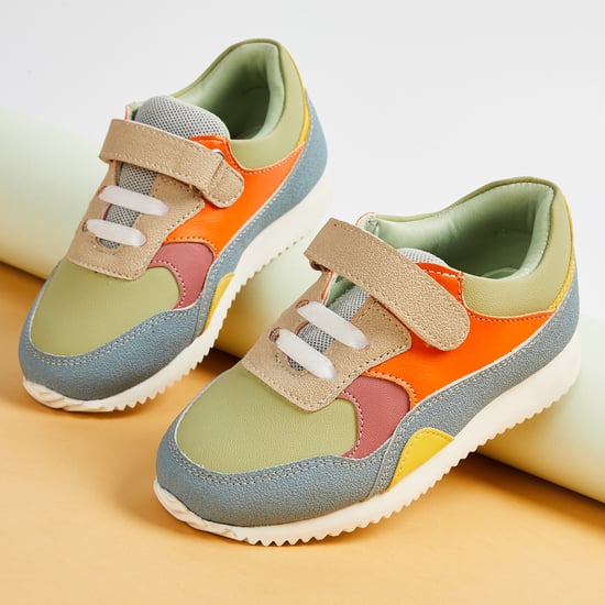 Juniors Colourblocked Shoes with Velcro Closure