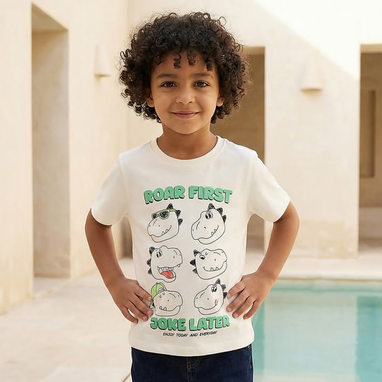 Juniors Graphic Print T-shirt