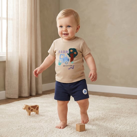Juniors Applique T-shirt & Shorts Set