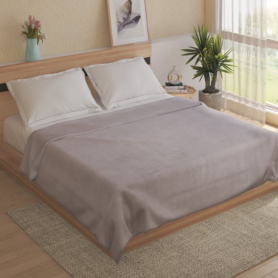 Fiesta Rabbit Fur and Mink Double Blanket