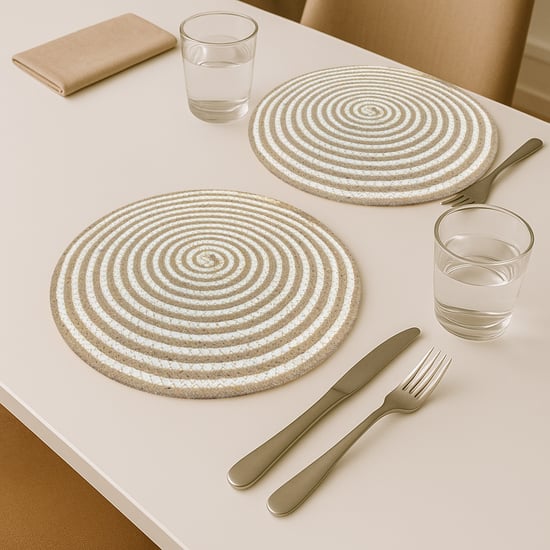 LUXE HOME Set of 2 Jute Table Placemats