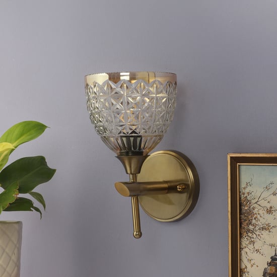 VEDAS Imperial Glass Diamond Pattern Wall Light