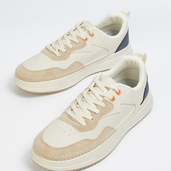 Men Colourblocked Sneakers