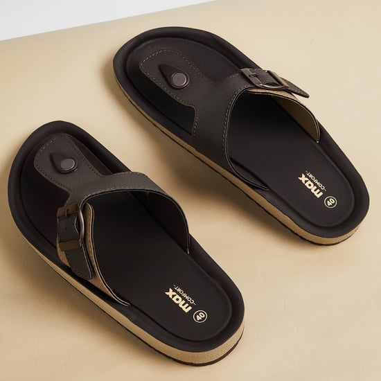 Men Colourblock T-strap Sandals
