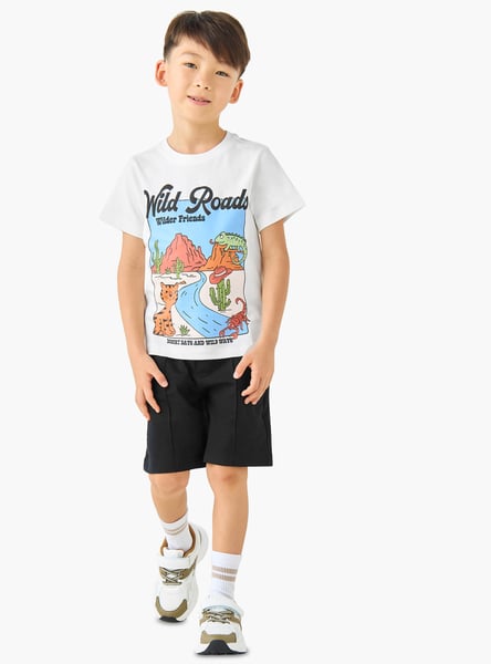 Juniors Graphic Print T-shirt and Shorts Set