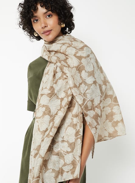 Buy Women Floral Print Scarf Online at just Rs. 399.0