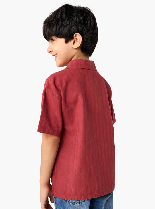 Juniors Textured Camp Collar Shirt with Short Sleeves