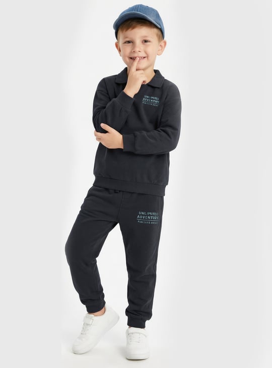 Juniors Printed T-shirt and Joggers Set