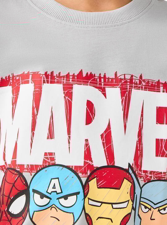 Juniors Avengers Print T-shirt