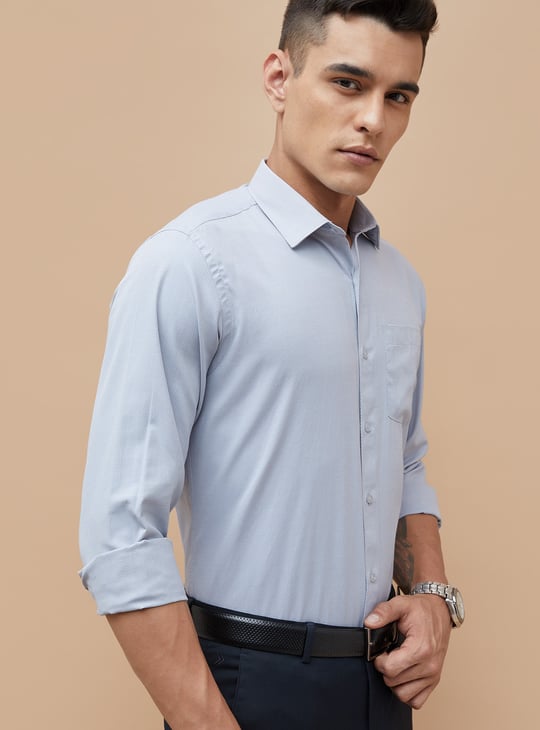 CODE Textured Regular Fit Formal Shirt