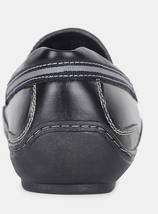 BATA Solid Loafers