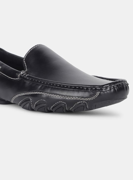 BATA Solid Loafers