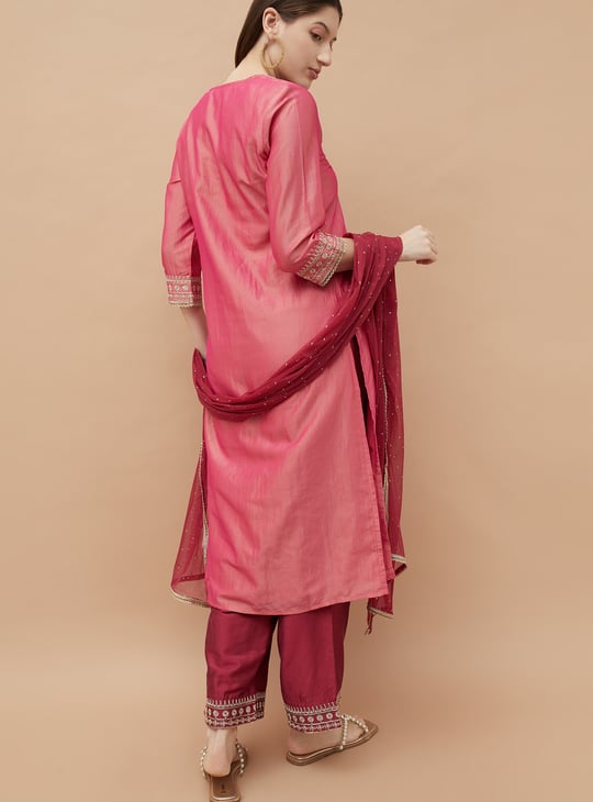 MELANGE Embroidered Kurta Set