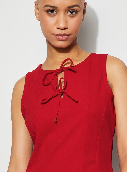 GINGER Tie-Up Neck Top