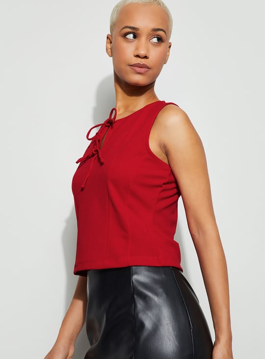 GINGER Tie-Up Neck Top